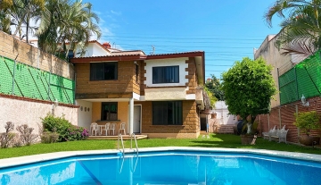 FRACC. BURGOS BUGAMBILIAS  206 2.jpg